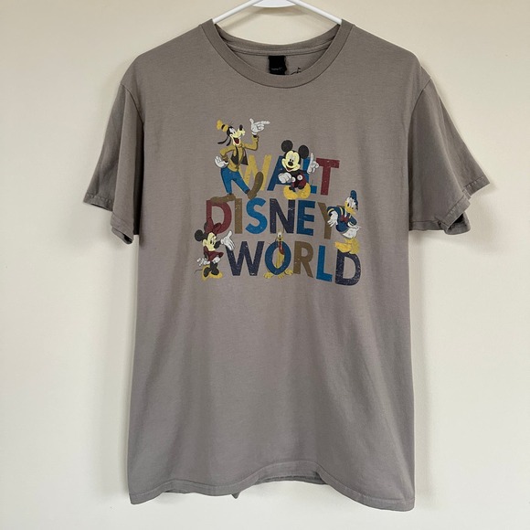 Disney Parks Walt Disney World T-Shirt Short Sleeve Mickey Mouse Crew Neck MED - Picture 6 of 10